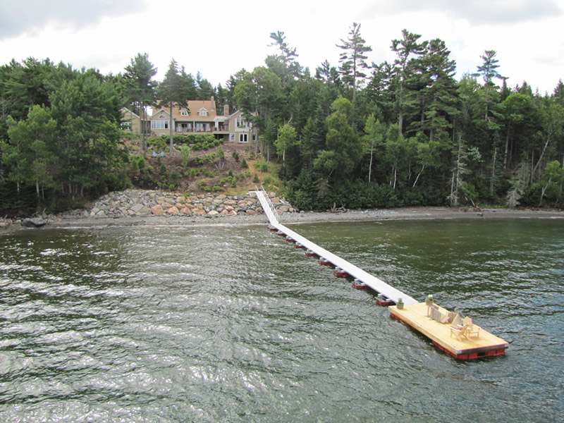 Floating walkway