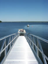 Heavy duty aluminum gangway