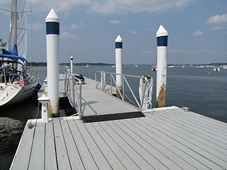 Port Washington Yacht Club aluminum gangway
